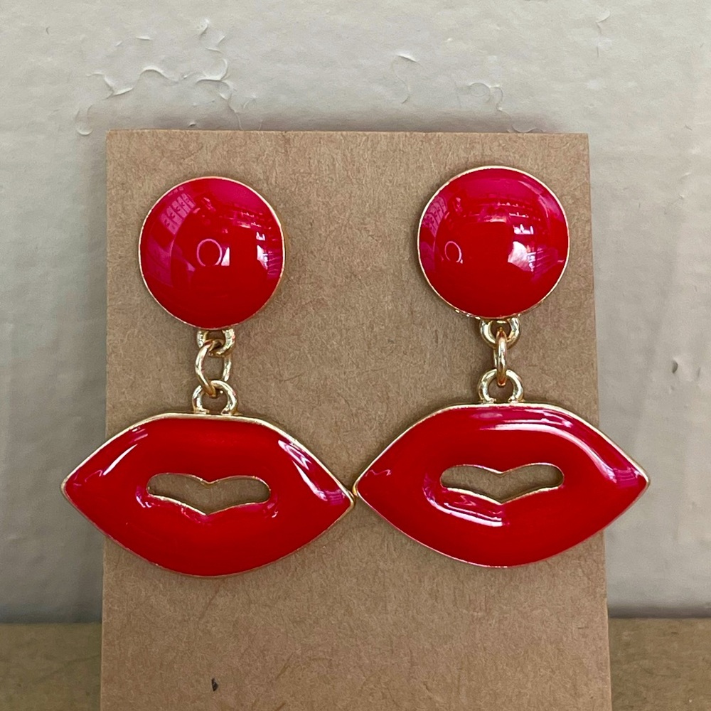 Lips 👄 earring